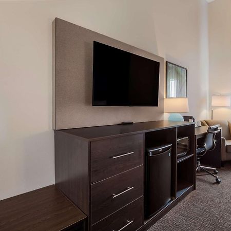 La Quinta Inn & Suites By Wyndham Sulphur Lake Charles Εξωτερικό φωτογραφία