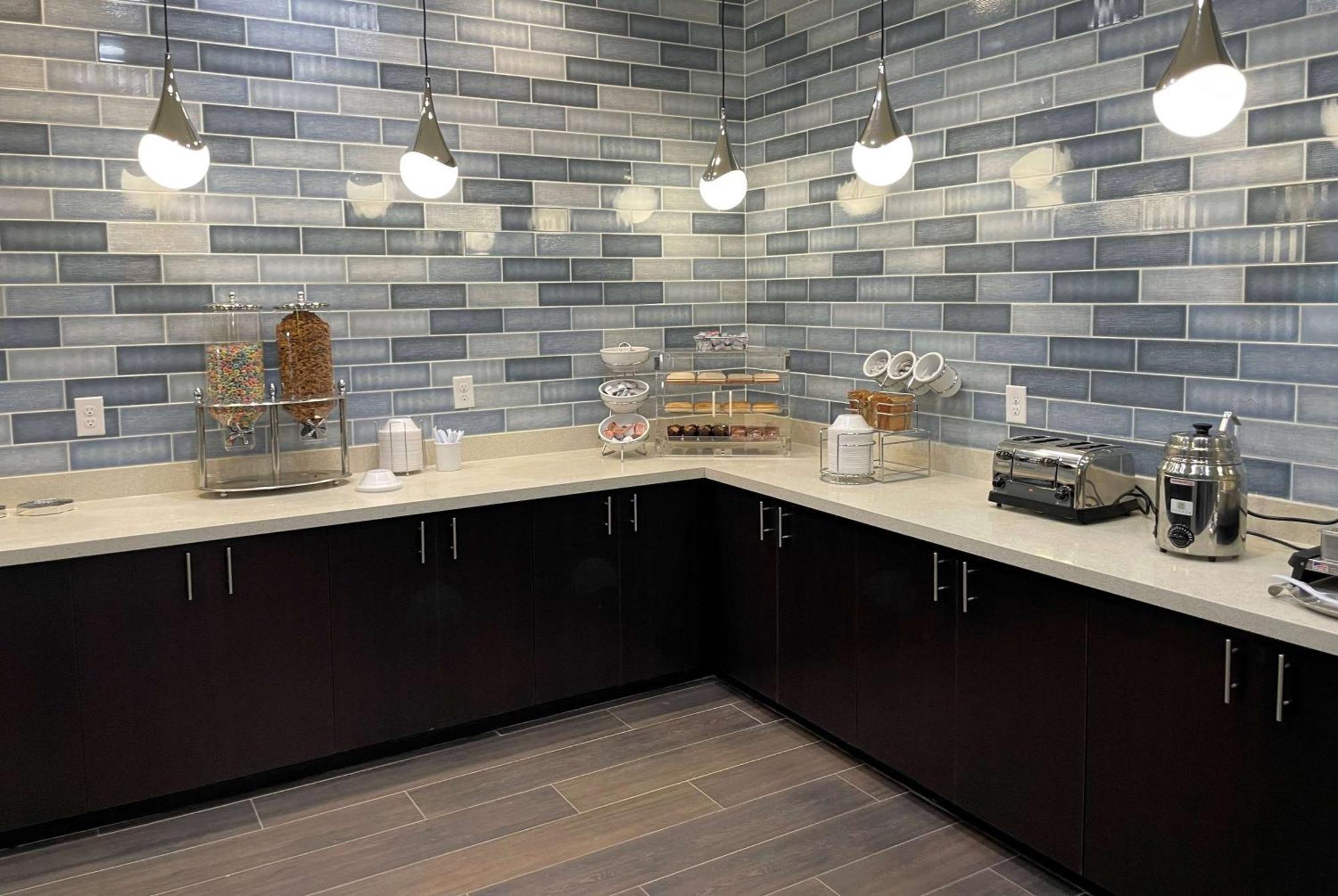 La Quinta Inn & Suites By Wyndham Sulphur Lake Charles Εξωτερικό φωτογραφία